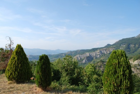 05 Veduta da Coli verso Bobbio.jpg