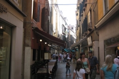 15-venezia-via-del-centro