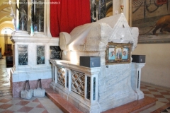 02-rovigno-14-il-sarcofago-di-s.-eufemia