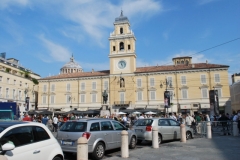 008-La-Città-Piazza-Garibaldi