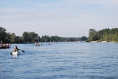 D-01-Il-Ponte-di-barche-sullo-sfondo